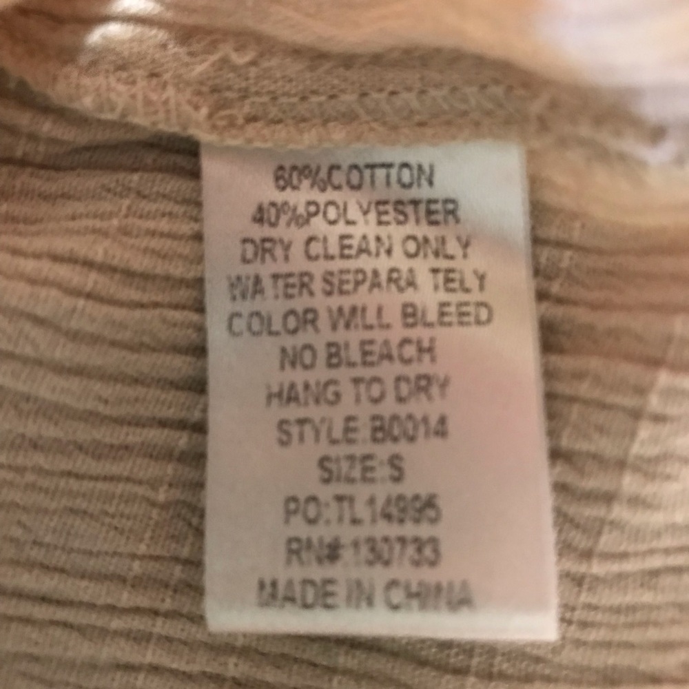 Umgee Beige Blouse Size Small 4 - 6 
60% Cotton - Picture 11 of 13